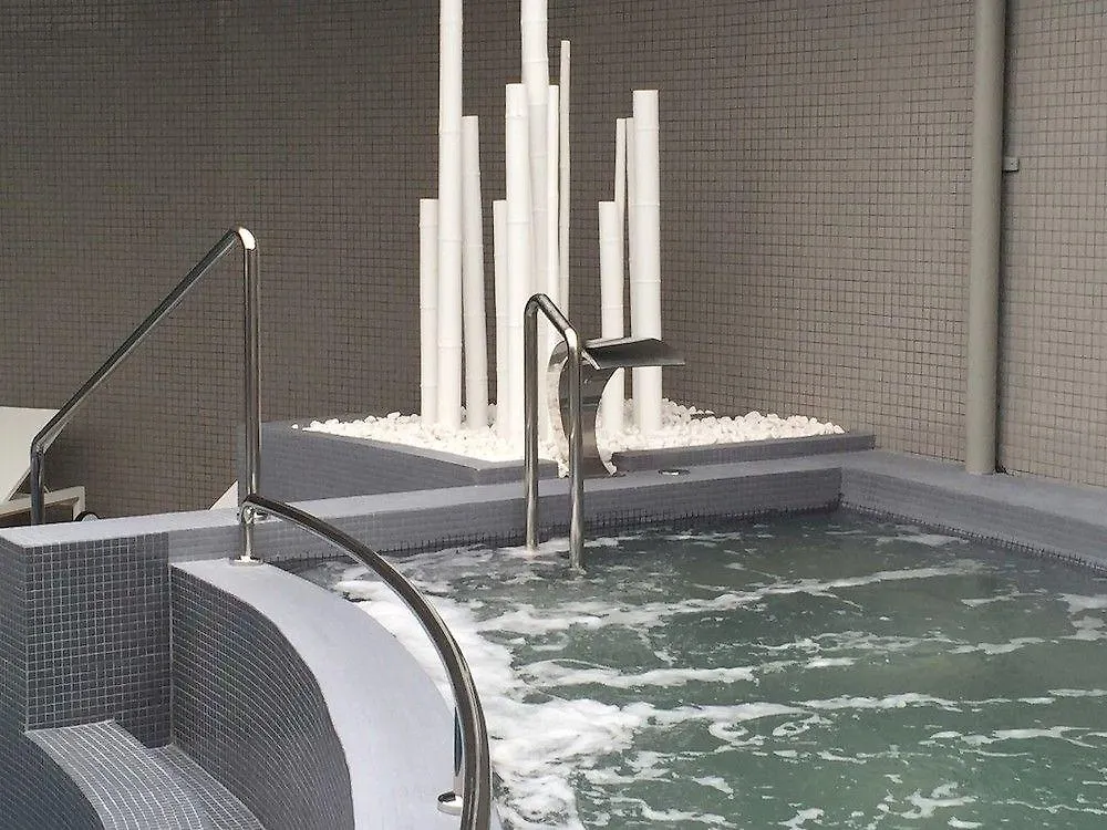 Hotel Mediterraneo ロザス 3*,
