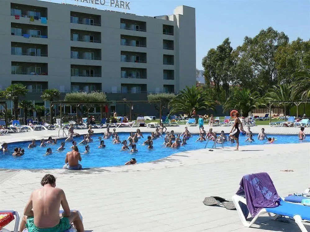 Hotel Mediterraneo ロザス