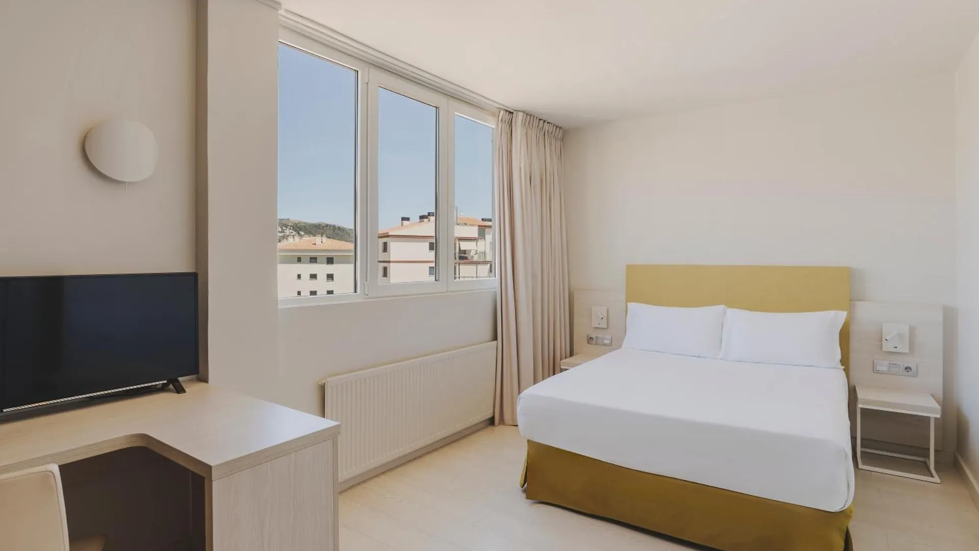 Hotel Mediterraneo Roses Spain